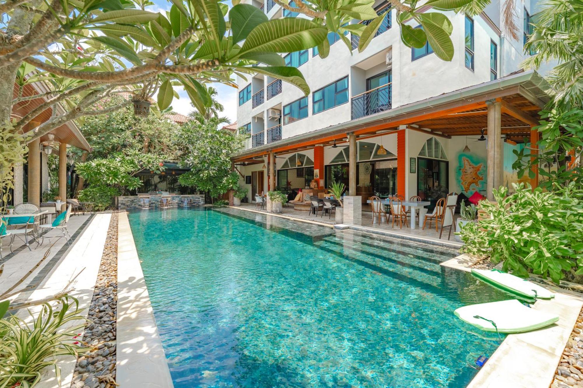 Coco Paradiso Phuket Sha Exterior foto