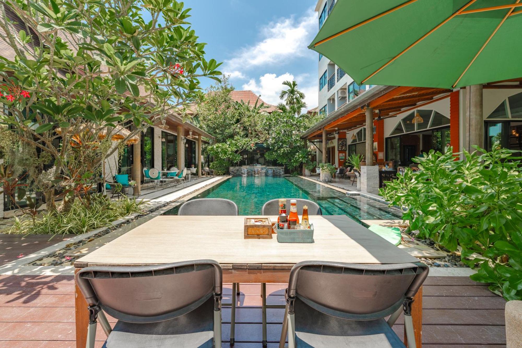 Coco Paradiso Phuket Sha Exterior foto